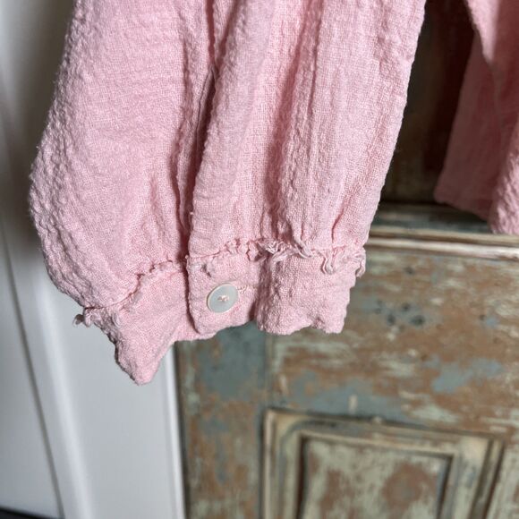 Maria & Kyndal's L Peach Colored Long Sleeve Light Weight Button Down Top - Picture 3 of 11